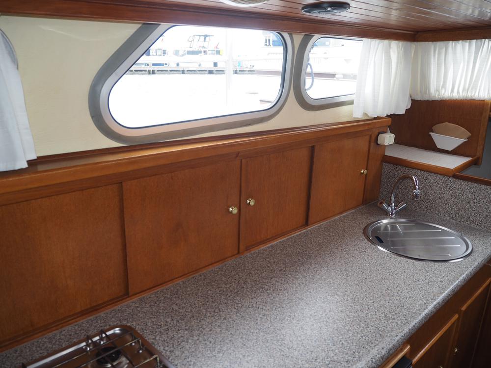 Cabin en avant, H&eacute;bergements